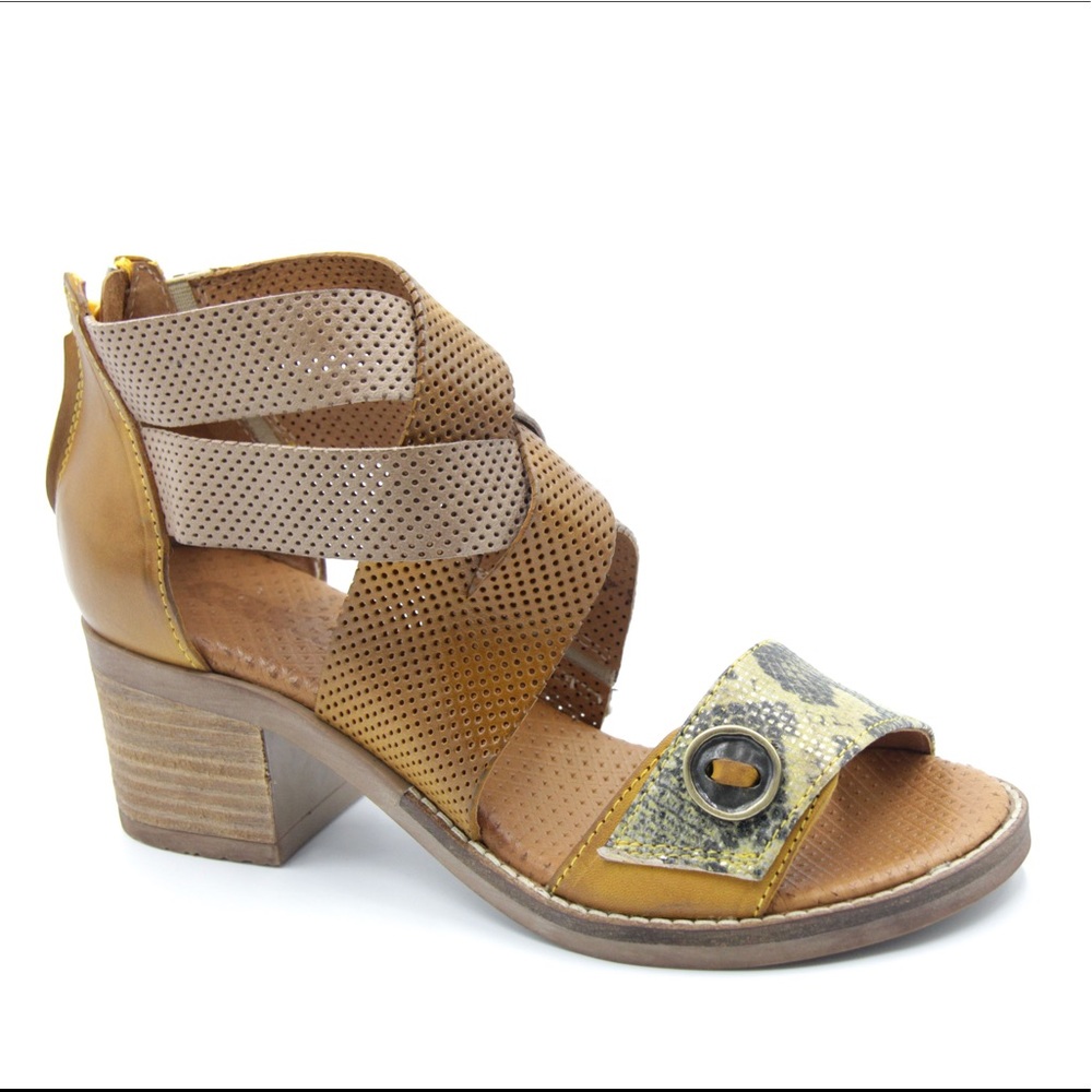 Casta Calenta Interlock Strap Sandal Heel